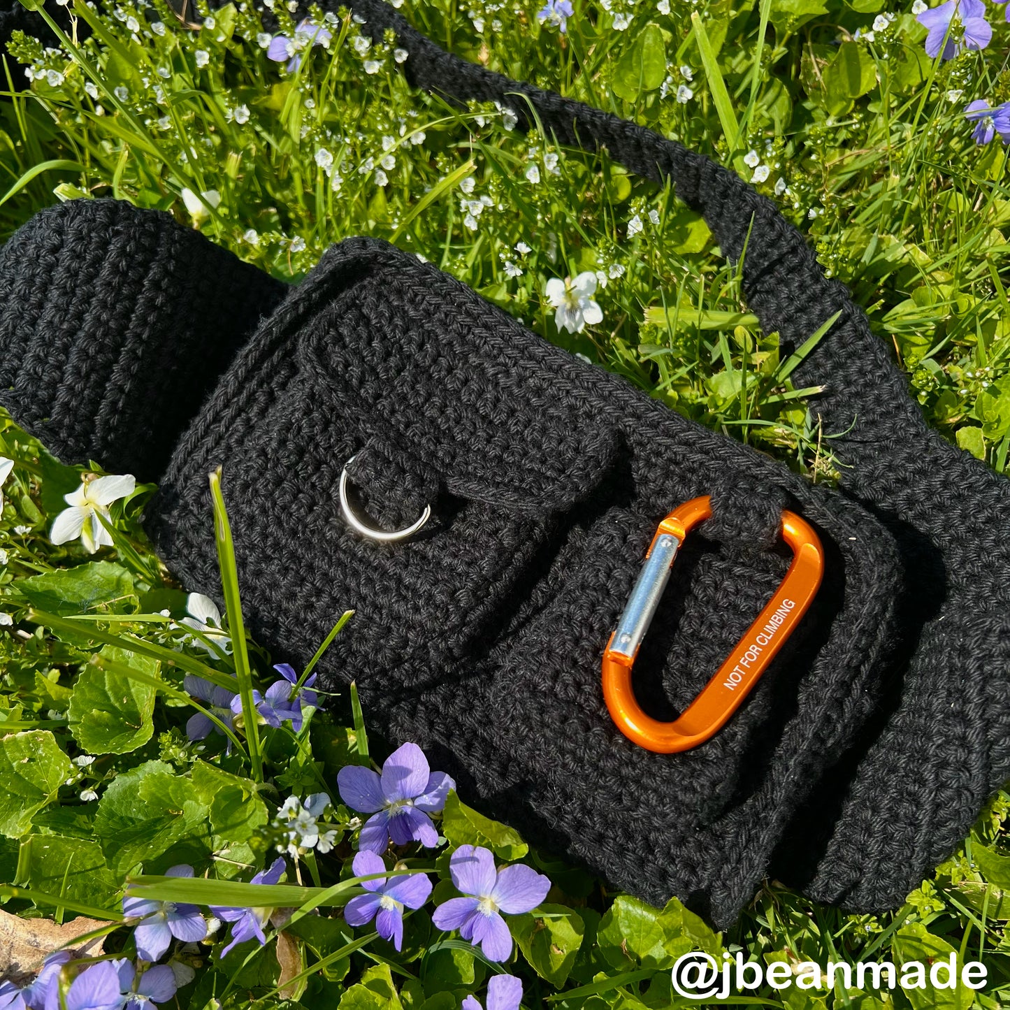 Loaded waistbelt-bag // crochet pattern