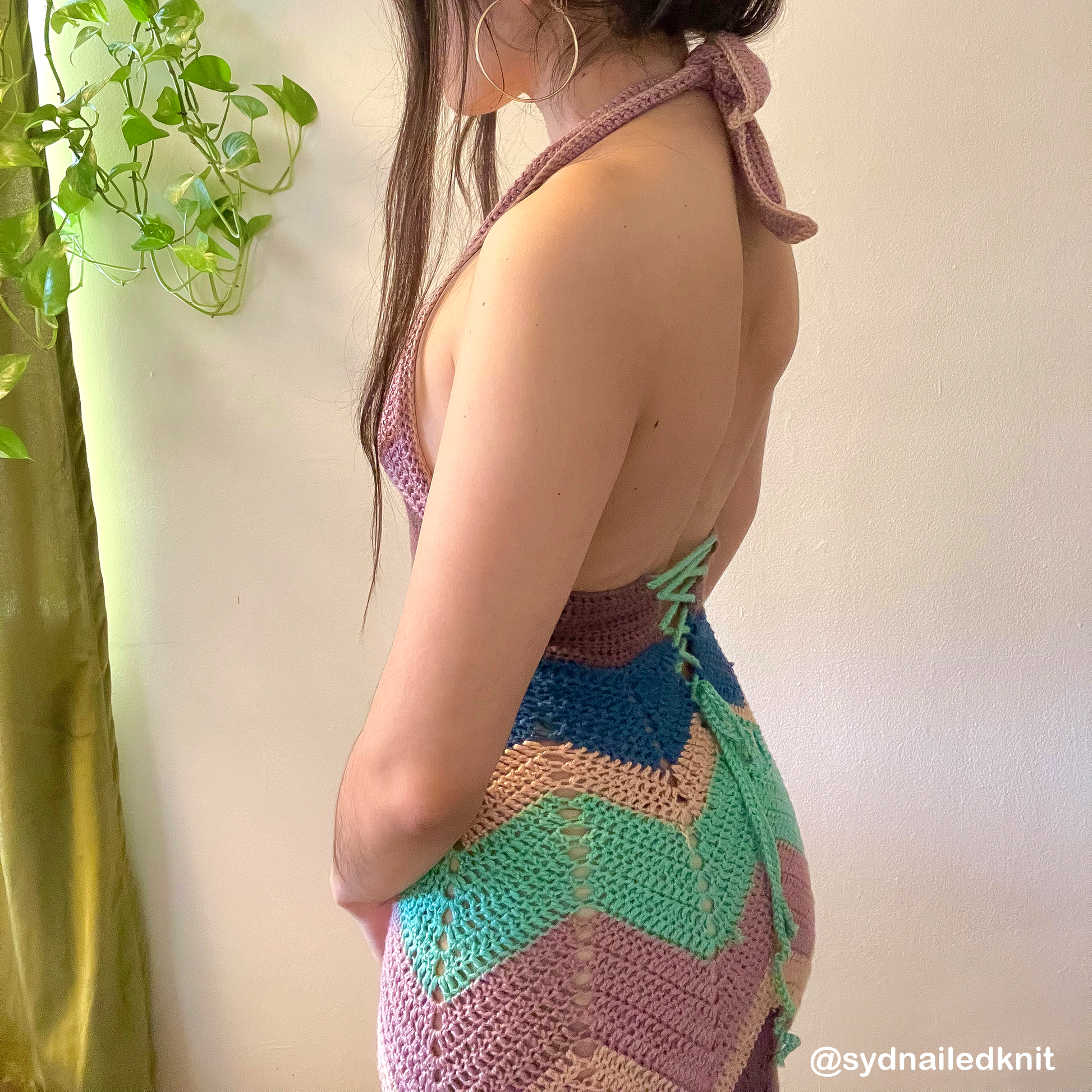 The 70s dress // Crochet pattern The Polisher Project The 70s dress // Crochet pattern The Polisher Project